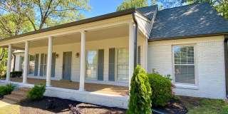 2420 STRATFIELD Dr 2420 STRATFIELD Dr Gallery 1