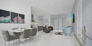 1759 SW 30th Pl Gallery 54