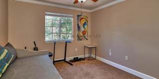 6211 South MacDill Avenue Gallery 19