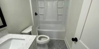 Recently Renovated 2 Bedroom Apartment in Duckpond Gallery 8