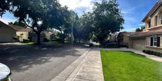 Beautiful Brookside Home 3 Bedroom/2 Bath Gallery 4