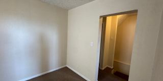 215 Spencer Avenue Gallery 13