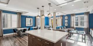 Bay House Emeryville Gallery 13