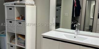 1400 Saint Charles Pl Gallery 11