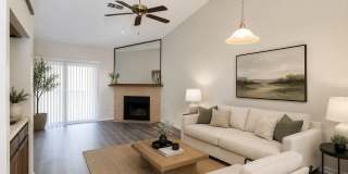 $1195 - 2/2 - Jefferson Square Apartment - Move in Special Gallery 1