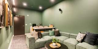 Somerset Upscale Apartments Gallery 21
