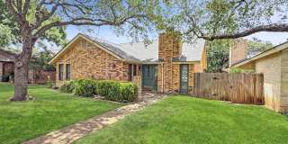 3-Bedroom Home in Blanco Woods with Community Pool + Prime Location Gallery 3