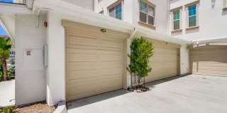 Available Now! Tri-Level 3 Bedroom 3.5 Bath Townhome!! Gallery 58