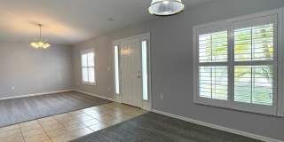 Beautiful 3 Bed 2 Bath Ranch Pool Home! Lawn & Pool Care Included! Gallery 15