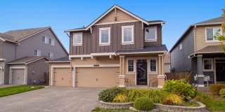 Spacious 5-Bedroom Puyallup Home with Bonus Room & Fully Fenced Yard! Gallery 1