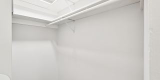 The Onyx on Victoria Gallery 32