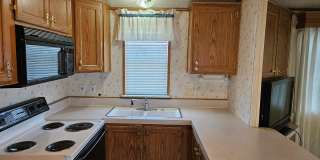 Cute Park Model for rent in a lively 55+ Park! Gallery 10