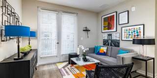 Jade at North Hyde Park Gallery 37