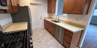 Spacious 3 Bed/1.5 Bath Home Located in Heart of San Leandro!! Gallery 5