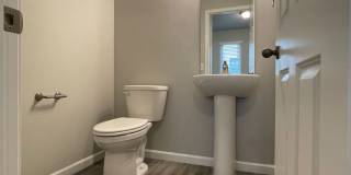 Luxury Townhome Living in South Bismarck location! Gallery 14