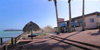 602 North Shore Gallery 14