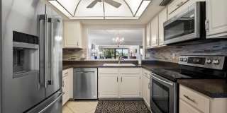 7430 Lake Breeze Drive Gallery 4