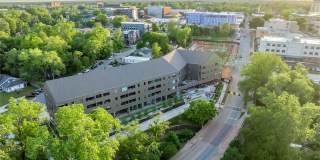 The Howard Gallery 33