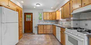 READY FOR MOVE IN! Don't miss this UPDATED 3-bedroom in Forest Hills! Gallery 12