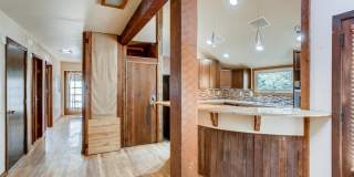 1525 Crestmore Place Gallery 1