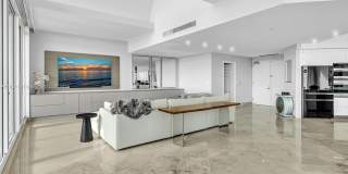 16500 Collins Ave Gallery 37