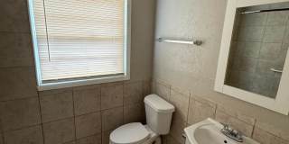 $0 First Month's Rent / $0 Deposit at Move-in Gallery 4