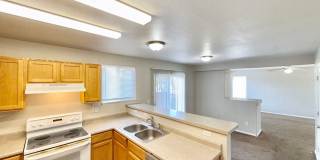 Spacious 4 Bedroom Home Gallery 1