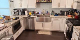 Gorgeous Single Family Home, 4BD/4BA with Large Backyard Gallery 7