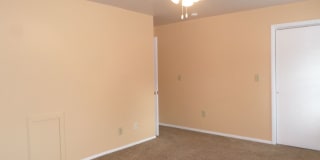 3 Bedroom 3.5 Bath Townhouse Gallery 10