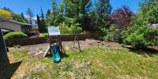 Single family home with large back yard! Gallery 30
