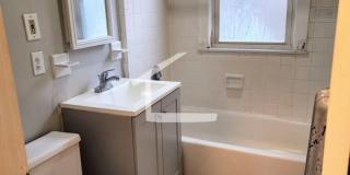 Nice 2 bed in JP Gallery 31
