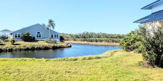 Seasonal/short term 2/2 vacation condo close to Anna Maria Gallery 56