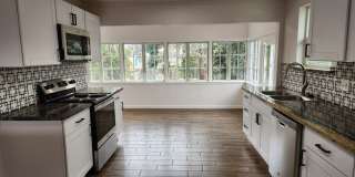 Charming Remodeled 3 Bedroom Victorian In Anderson Gallery 1