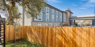 Luxury 3/2.5 Townhome Gallery 34