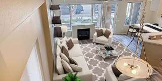 Charming 2BR Townhome in Phoenix Gallery 3
