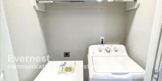 2116 Courtney Avenue Gallery 17