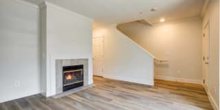 Sofi at Salem Station Gallery 35