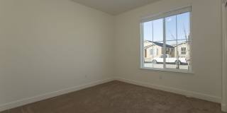 4 bedroom, 2.5 bathroom home in Golden Valley.  washer/dryer/refigerator included Gallery 14