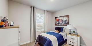 600 W 39th Place Gallery 11