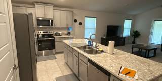 76 Rivertown Road Gallery 3