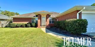 Beautiful 3Bed/2Bath Home Close to Corry Station Gallery 1