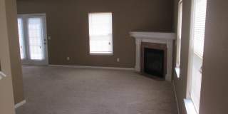 Spacious Townhouse Gallery 3