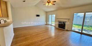 Beautiful 4 Bedroom / 2 Bathroom Harbor Winds Home w/ Solar Panels Gallery 4