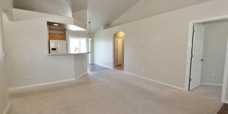 Immaculate Single-Level Home Gallery 7