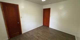 Charming 3 Bedroom, 1 Bath Near Down Town! Gallery 20