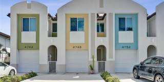 4748 SW 63rd Ter Gallery 1