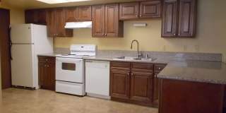 2 Bedroom 1 Bath Upstairs Unit - Move in Ready Gallery 12