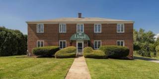 10 LLOYD Avenue Gallery 1