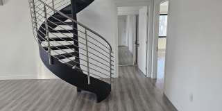 211 Baldwin Avenue Gallery 24