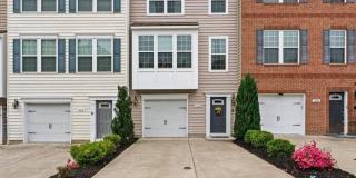 320 TREE LINE Drive Gallery 1